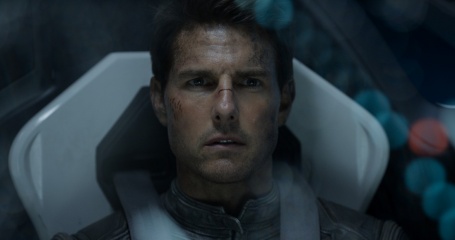 Oblivion - Tom Cruise 'Jack Harper' in una foto di scena - Credit: Universal Pictures
© Universal Pictures - Oblivion 