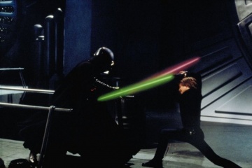 Star Wars: Episodio VI-Il ritorno dello Jedi - (L to R): David Prowse 'Dart Fener' e Mark Hamill 'Luke Skywalker' in una foto di scena - Star Wars: Episodio VI - Il ritorno dello Jedi