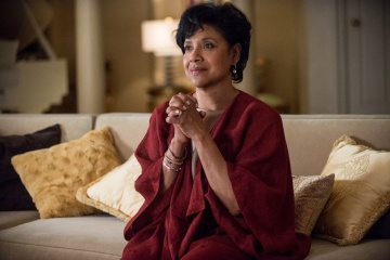 Creed-Nato per combattere - Phylicia Rashad 'Mary Anne Creed' in una foto di scena - Photo Credit: Barry Wetcher.
Copyright: © 2015 METRO-GOLDWYN-MAYER PICTURES INC. AND WARNER BROS. ENTERTAINMENT INC. - Creed - Nato per combattere