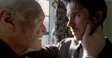 Knight of Cups - (L to R): Brian Dennehy 'Joseph' e Christian Bale 'Rick' in una foto di scena - Knight of Cups