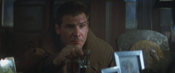 Blade Runner: The Final Cut - Harrison Ford 'Rick Deckard' in una foto di scena - Blade Runner: The Final Cut