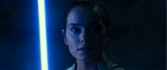 Star Wars: L'ascesa di Skywalker - Daisy Ridley 'Rey' in una foto di scena - Star Wars: L'ascesa di Skywalker