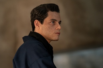 No Time To Die - Rami Malek 'Safin' in una foto di scena - Photo Credit: Nicola Dove.
© 2021 DANJAQ, LLC AND MGM. ALL RIGHTS RESERVED. - No Time To Die