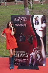 La Famiglia Addams 2 - Virginia Raffaele è la voce italiana di 'Morticia Addams' - La Famiglia Addams 2