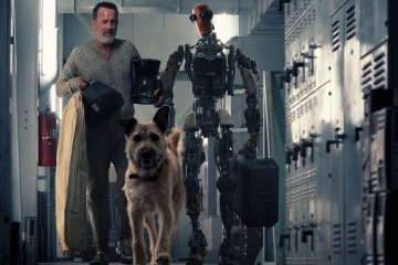 Finch - Tom Hanks 'Finch' col cane Seamus 'Goodyear' in una foto di scena - Finch