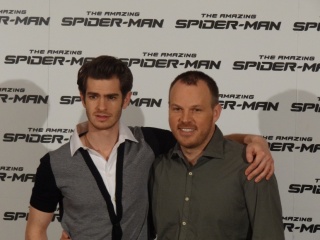 The Amazing Spider-Man - (L to R): Andrew Garfield 'Peter Parker/Spider-Man' col regista Marc Webb - The Amazing Spider-Man