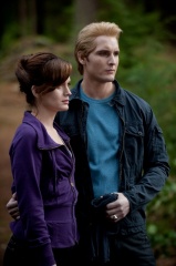 Esme Cullen (Elizabeth Reaser) e Dr. Carlisle Cullen (Peter Facinelli) - The Twilight Saga: Eclipse