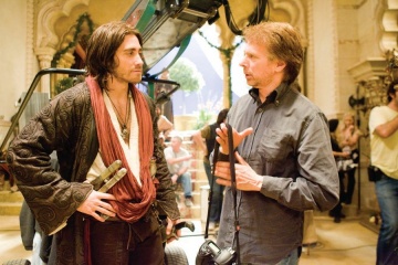 PRINCE OF PERSIA: THE SANDS OF TIME - (L-R) Jake Gyllenhaal e Jerry Bruckheimer - Foto: Andrew Cooper, SMPSP
© Disney Enterprises, Inc. and Jerry Bruckheimer, Inc. All rights reserved. - Prince of Persia-Le sabbie del Tempo