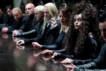 Film Name: HARRY POTTER AND THE DEATHLY HALLOWS PART 1 - Photo Credit: Jaap Buitendijk.
Copyright: (C) 2010 WARNER BROS. ENTERTAINMENT INC. HARRY POTTER PUBLISHING RIGHTS (C) J.K.R. HARRY POTTER CHARACTERS, NAMES AND RELATED INDICIA ARE TRADEMARKS OF AND (C) WARNER BROS. ENT. ALL RIGHTS RESERVED. - Harry Potter e i doni della morte - Parte I