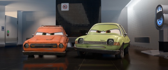 CARS 2 - (L to R): Grem (voce di Joe Mantegna) e Acer (voce di Peter Jacobson)
© Disney/Pixar. All Rights Reserved. - Cars 2