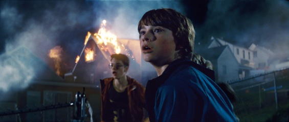 Super 8 - Joel Courtney 'Joe Lamb' in una foto di scena - Photo Credit: Courtesy of Paramount Pictures.
Copyright © 2011 PARAMOUNT PICTURES. All Rights Reserved. - Super 8