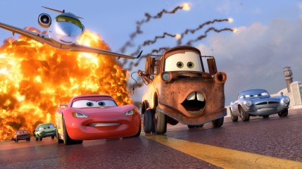 CARS 2 - (L to R): Grem (voce di Joe Mantegna), Acer (voce di Peter Jacobson), Siddeley (voce di Jason Isaacs), Lightning McQueen (voce di Owen Wilson), Mater (voce di Larry the Cable Guy) e Finn McMissile (voce di Michael Caine)
© Disney/Pixar. All Rights Reserved. - Cars 2