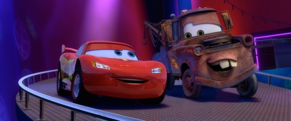 CARS 2 - (L to R): Lightning McQueen (voce di Owen Wilson) e Mater (voce di Larry the Cable Guy)
© Disney/Pixar. All Rights Reserved. - Cars 2