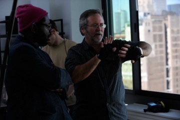 Shame - (L to R): il regista Steve Rodney McQueen col direttore della fotografia Sean Bobbitt sul set - Shame