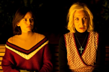 La pelle che abito - (L to R): Elena Anaya 'Vera' e Marisa Paredes 'Marilia' in una scena del film - La pelle che abito