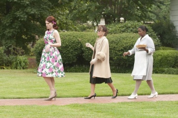 The Help - (L to R): Bryce Dallas Howard 'Hilly Holbrook', Sissy Spacek 'Missus Walters' e Octavia Spencer 'Minny Jackson' in una foto di scena - The Help