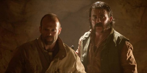 Killer Elite - (L to R): Jason Statham 'Danny' e Dominic Purcell 'Davies' in una foto di scena - Killer Elite