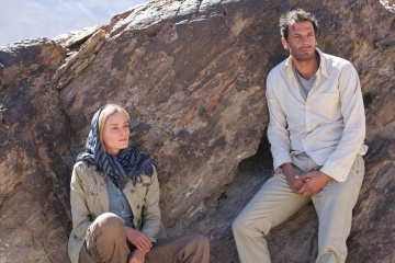Special Forces-Liberate l'ostaggio - Diane Kruger 'Elsa' con Mehdi Nebbou 'Amen' in una foto di scena - Special Forces - Liberate l'ostaggio