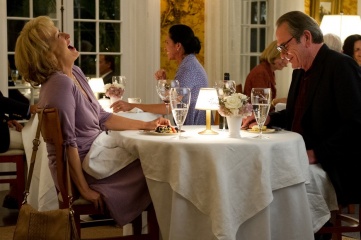 Il matrimonio che vorrei - Meryl Streep 'Kay Soames' con Tommy Lee Jones 'Arnold Soames' in una foto di scena - Il matrimonio che vorrei