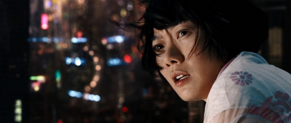 Cloud Atlas - Doona Bae 'Sonmi-451' in una foto di scena - Episodio '2144, Neo Seoul' - Cloud Atlas
