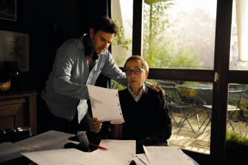 Nella casa - (L to R): il regista François Ozon con Fabrice Luchini 'Germain' sul set - Nella casa