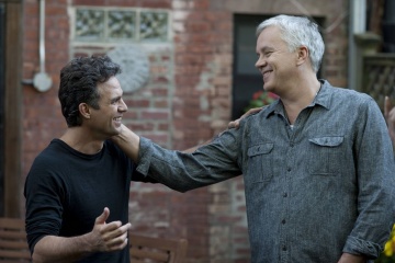 Tentazioni (Ir)resistibili - (L to R): Mark Ruffalo 'Adam' e Tim Robbins 'Mike' in una foto di scena - Tentazioni (Ir)resistibili