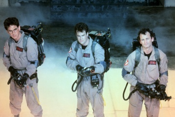 Ghostbusters-Acchiappafantasmi - (L to R): Harold Ramis 'Dott. Egon Spengler', Dan Aykroyd 'Dott. Raymond (Ray) Stantz' e Bill Murray 'Dott. Peter Venkman' in una foto di scena - Ghostbusters - Acchiappafantasmi