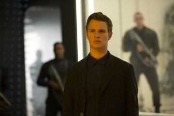 The Divergent Series: Insurgent - Ansel Elgort 'Caleb Prior' in una foto di scena - The Divergent Series: Insurgent