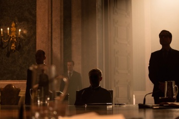 Spectre-007 - Christoph Waltz 'Franz Oberhauser' (al centro) in una foto di scena - Spectre - 007