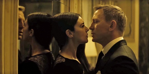 Spectre-007 - Monica Bellucci 'Lucia Sciarra' con Daniel Craig 'James Bond' in una foto di scena - Spectre - 007