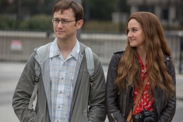 Snowden - Joseph Gordon-Levitt 'Edward Snowden' con Shailene Woodley 'Lindsay Mills' in una foto di scena - Snowden
