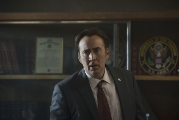 Snowden - Nicolas Cage 'Hank Forrester' in una foto di scena - Snowden