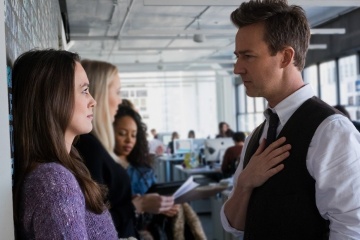 Collateral Beauty - Keira Knightley 'Aimee Moore' con Edward Norton 'Whit Yardsham' in una foto di scena - Photo Credit: Barry Wetcher.
Copyright: © 2016 WARNER BROS. ENTERTAINMENT INC., VILLAGE ROADSHOW FILMS NORTH AMERICA INC. AND RATPAC-DUNE ENTERTAINMENT, LLC. - Collateral Beauty