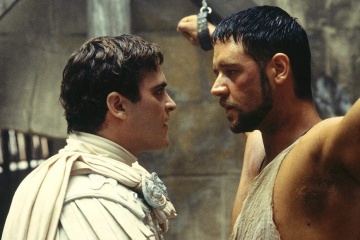 Il gladiatore - (L to R): Joaquin Phoenix 'Commodo' e Russell Crowe 'Massimo Decimo Meridio' in una foto di scena - Il gladiatore