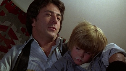 Kramer contro Kramer - Dustin Hoffman 'Ted Kramer' col piccolo Justin Henry 'Billy Kramer' in una foto di scena - Kramer contro Kramer