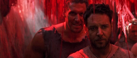 Il gladiatore - Russell Crowe 'Massimo Decimo Meridio' e Ralf Moeller 'Hagen' (dietro) in una foto di scena - Il gladiatore