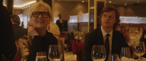 Let Them All Talk - Meryl Streep 'Alice' con Lucas Hedges 'Tyler' in una foto di scena - Lasciali parlare