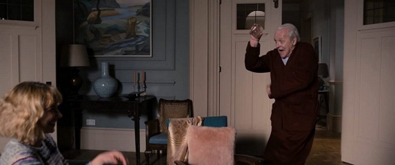 The Father-Nulla è come sembra - Imogen Poots 'Laura' con Anthony Hopkins 'Anthony' in una foto di scena - The Father - Nulla è come sembra