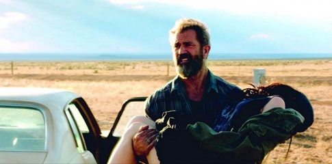 Blood Father - Mel Gibson 'John Link' con Erin Moriarty 'Lydia Jane Carson' in una foto di scena - Blood Father