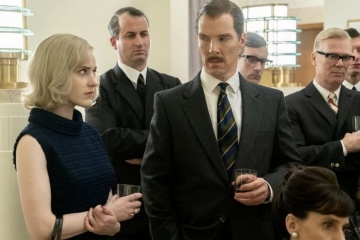 L'ombra delle spie - Rachel Brosnahan 'Emily Donovan' con Benedict Cumberbatch 'Greville Wynne' in una foto di scena - L'ombra delle spie
