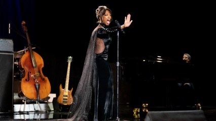 Whitney: una voce diventata leggenda - Naomi Ackie 'Whitney Houston' in una foto di scena - Whitney: una voce diventata leggenda