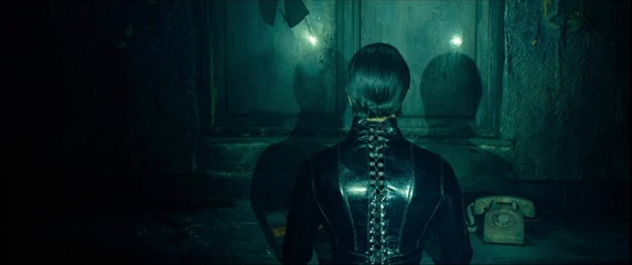 Matrix Resurrections - Ellen Hollman 'Echo' in una foto di scena - Matrix Resurrections